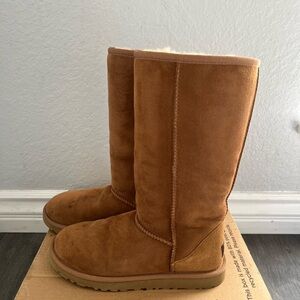 UGG AUSTRALIA FOR WOMEN: CLASSIC TALL BOOTS